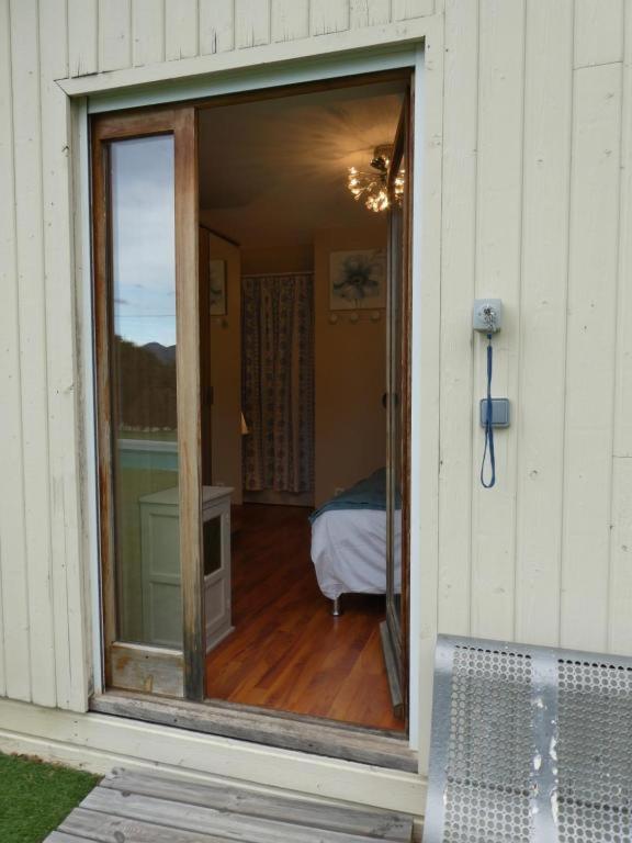 Chambre Le Mas D'Adelice Taulignan Exteriör bild